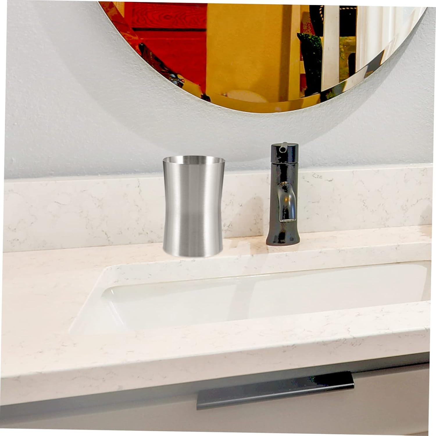 HEALLILY Travel Toothbrush Cup with Chic Design