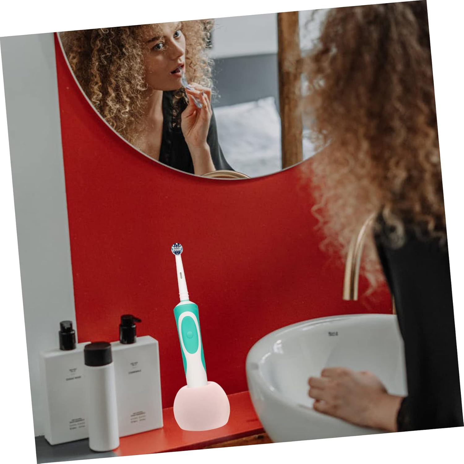ULTECHNOVO Modern 3-Brush Holder with Diatomite Drying