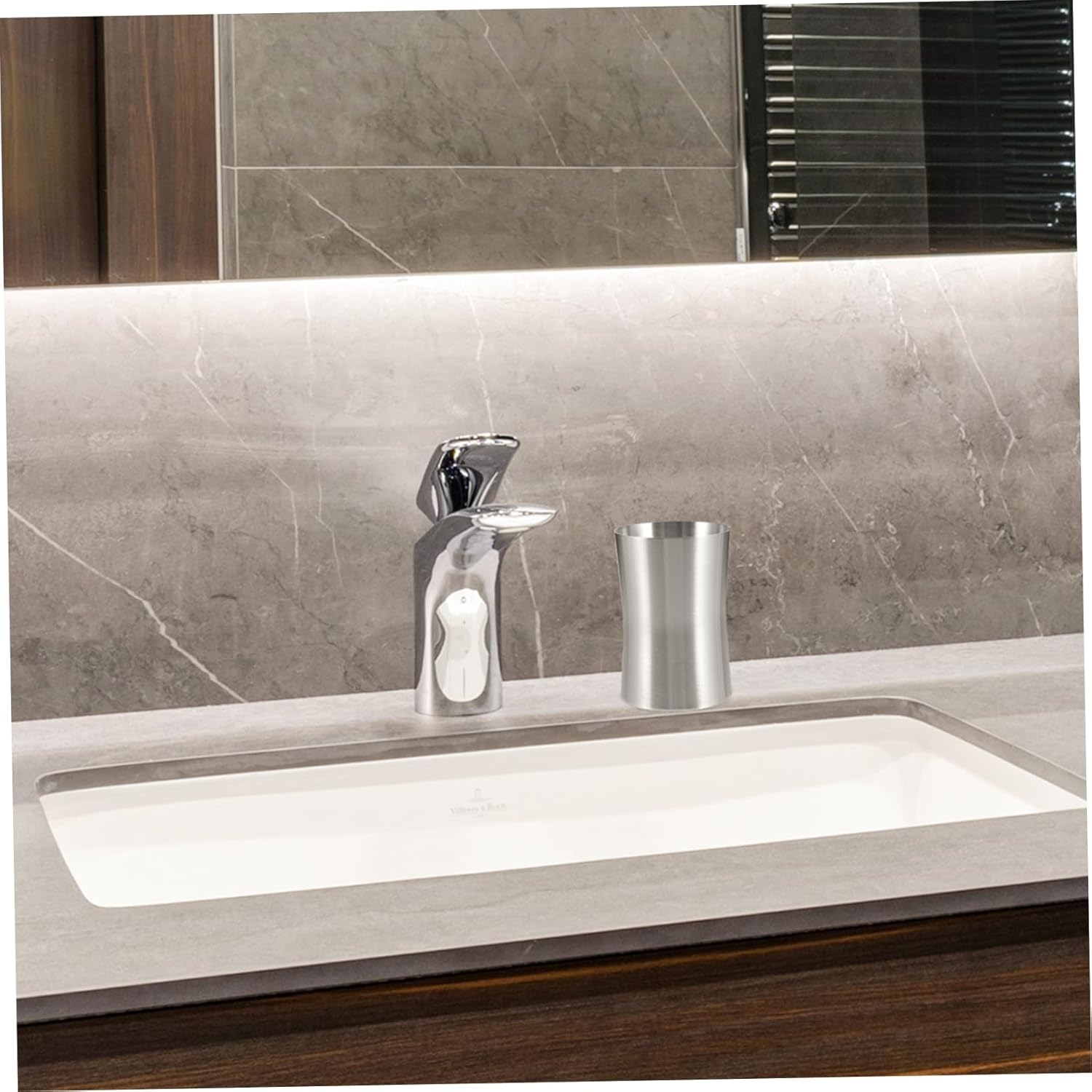 iplusmile Lightweight Stainless Steel Travel Toothbrush Holder